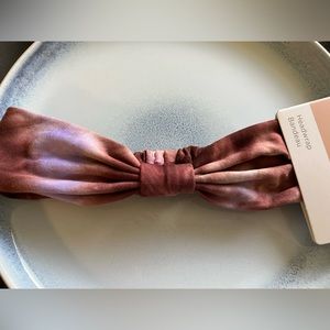 🆓❄️Free with purchase, while supplies last. As is. ❄️ Sophi Head Wrap Tie Dye